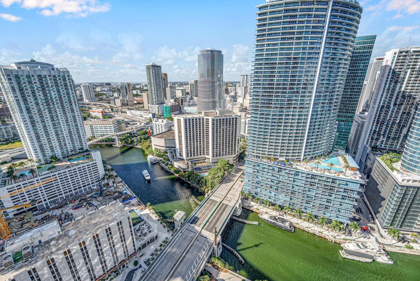 *W Icon Brickell- Luxury 2Br Highrise Corner Condo** 迈阿密 外观 照片